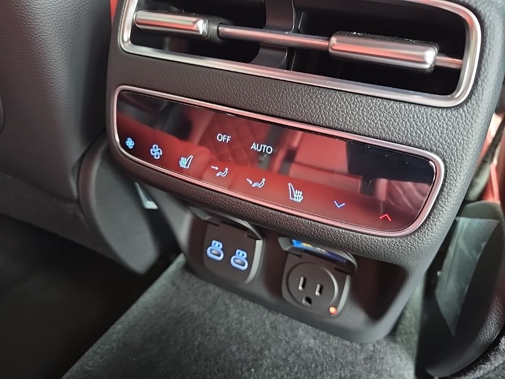 Thumbnail: 2026 Genesis GV70 - 27