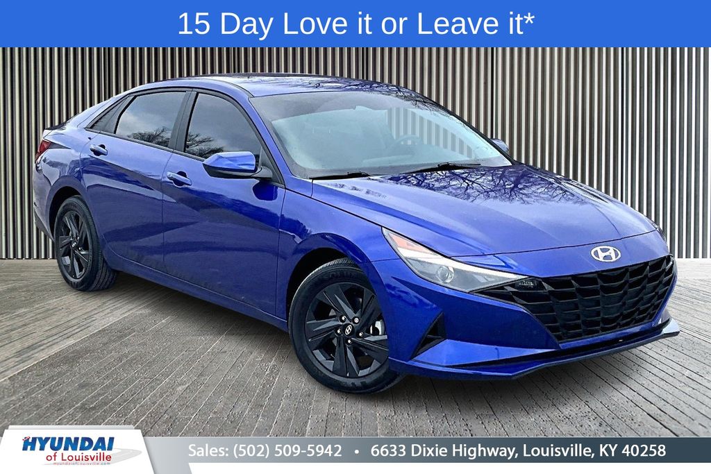 2023 Hyundai Elantra SEL FWD