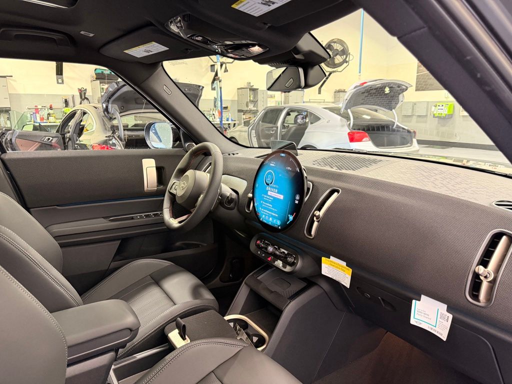 Thumbnail: 2027 MINI Cooper Countryman - 28
