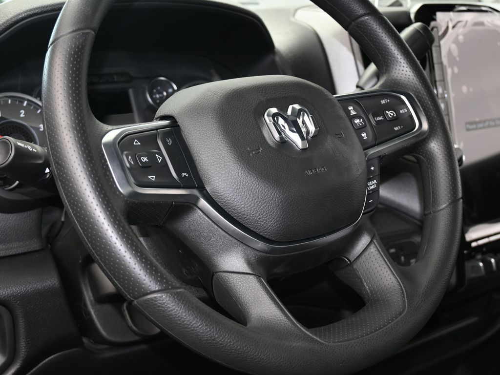 New 2026 Diamond Black Crystal Pearlcoat Ram Tradesman image 13