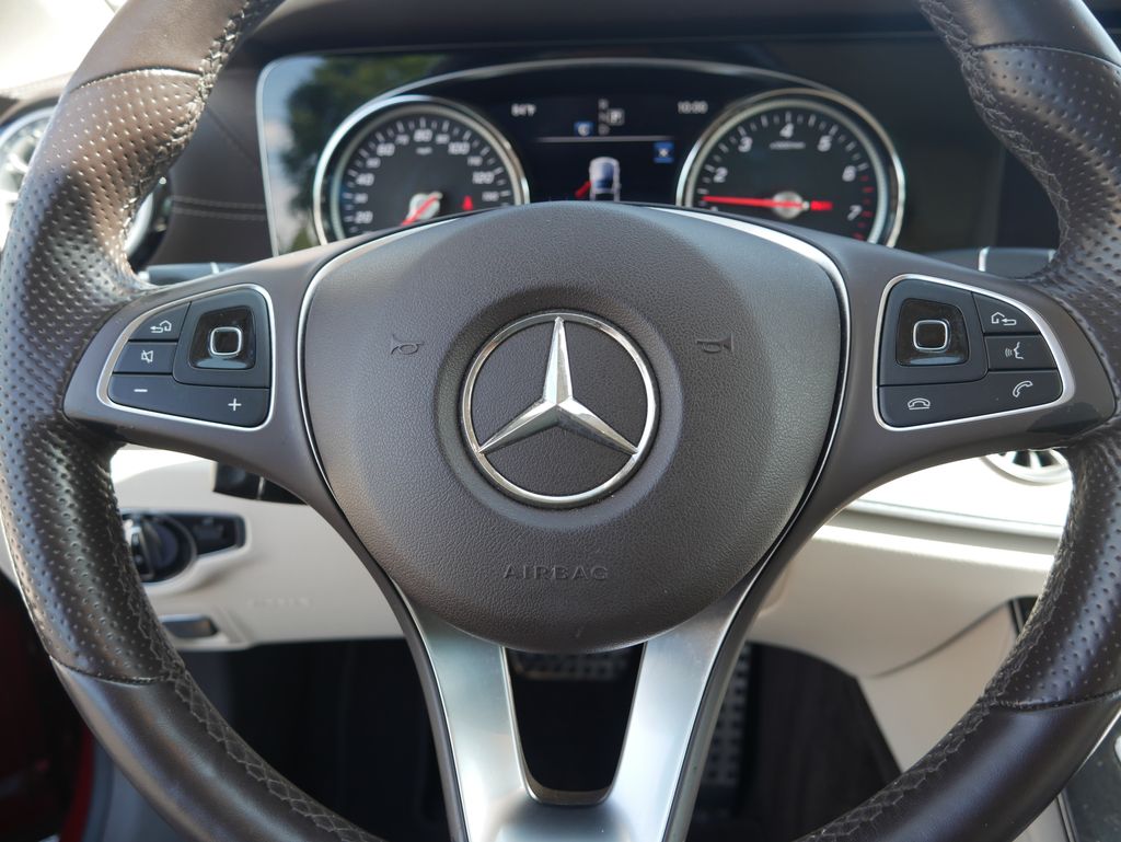 Thumbnail: 2018 Mercedes-Benz E-Class - 21