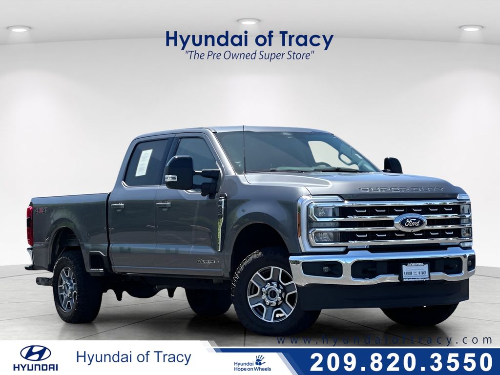 Carbonized Gray Metallic 2024 Ford F-250 Super Duty Pickup Truck Four-Wheel Drive Automatic