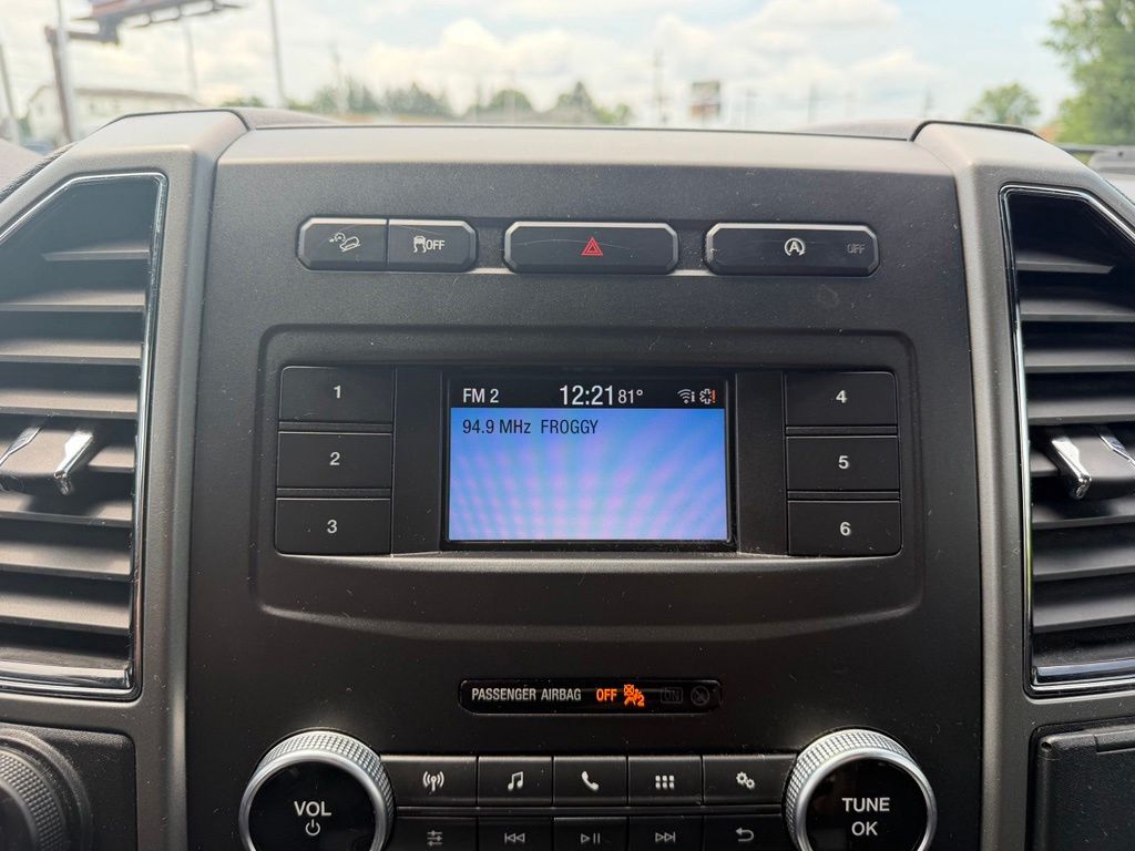 Certified Used 2018 Gray Ford XLT image 22