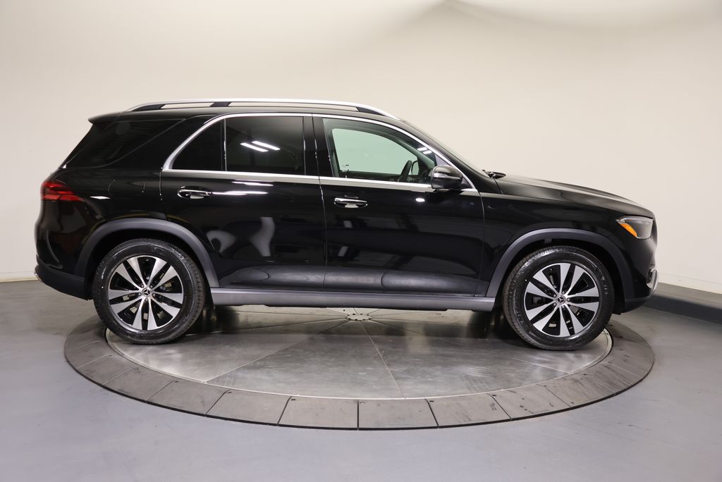 Thumbnail: 2026 Mercedes-Benz GLE - 8