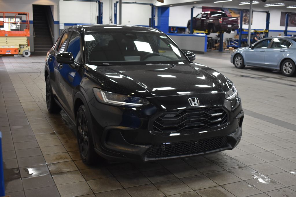 2025 Honda HR-V Sport 3