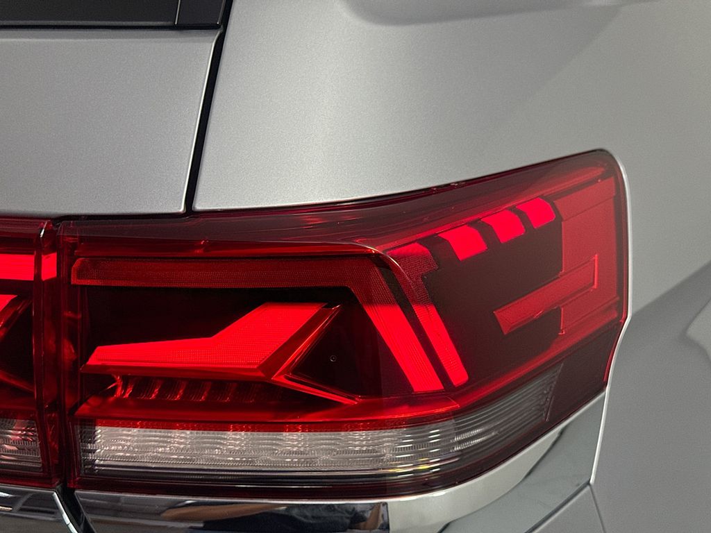 Used Car 2024 Volkswagen Atlas  2.0t Se W/technology For Sale Under $30,000 In Austin, Texas