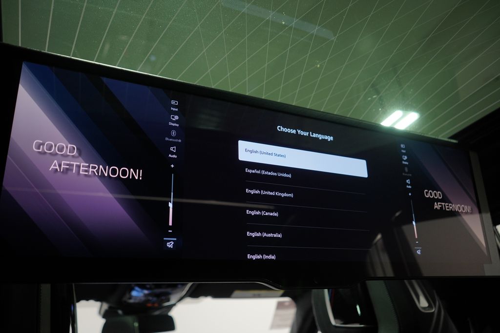 Thumbnail: 2026 BMW 7 Series - 10