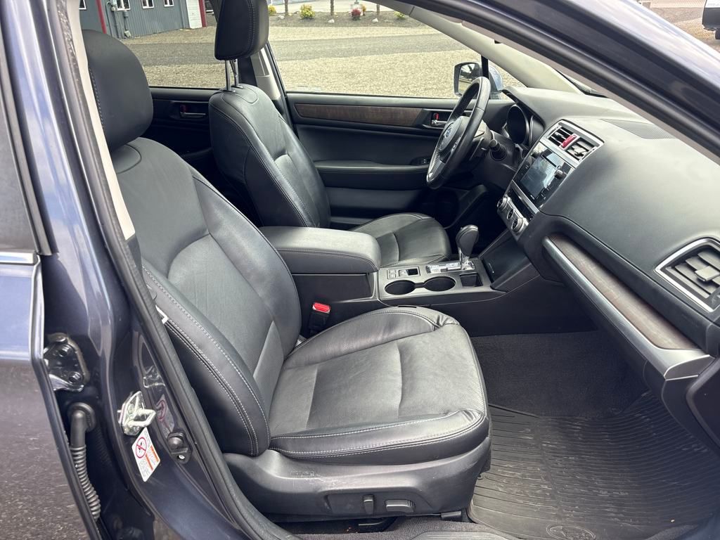 2017 Carbide Gray Metallic Subaru Outback 3.6R AWD SUV