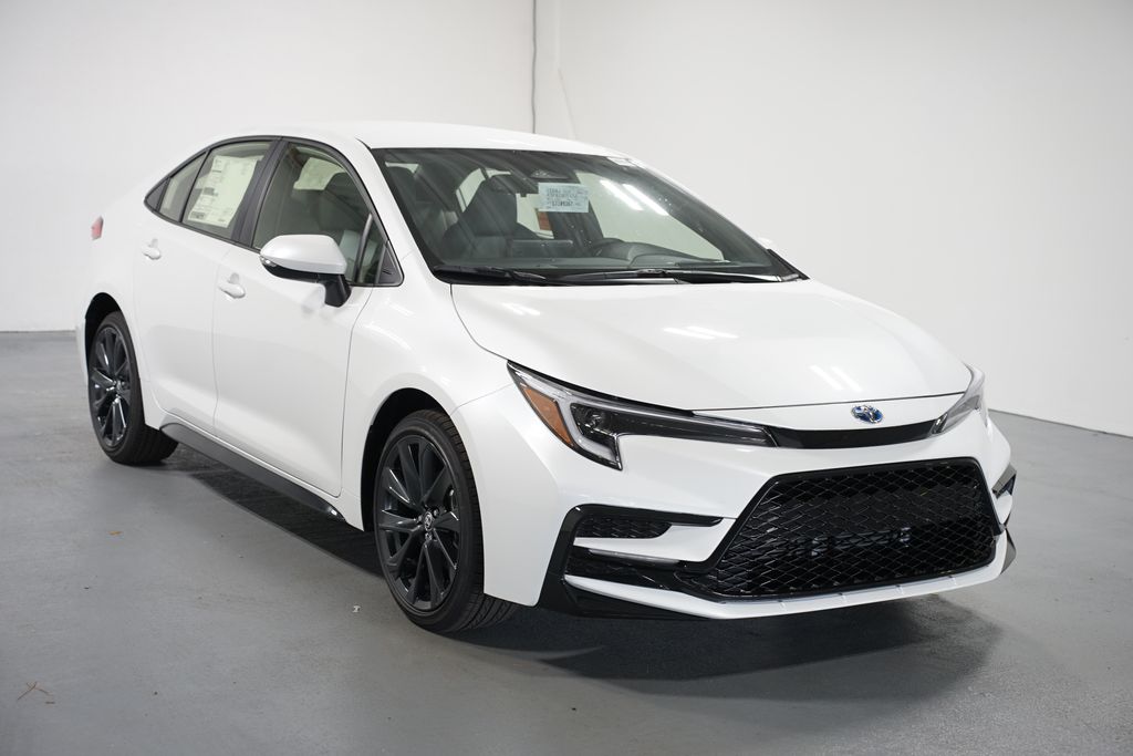 Thumbnail: 2025 Toyota Corolla - 3
