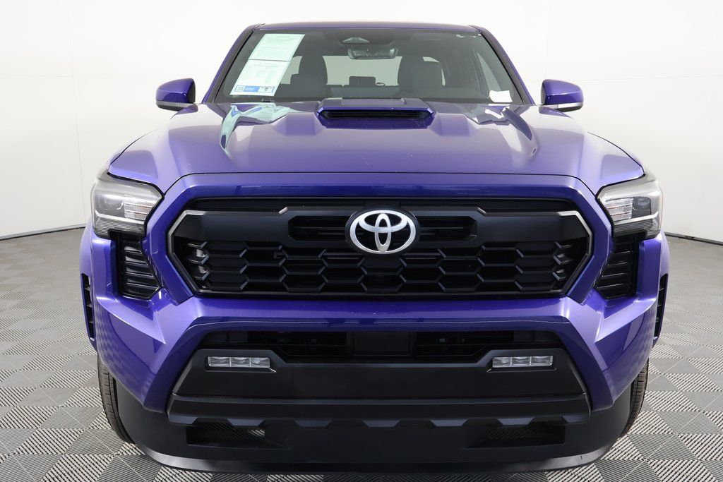 Thumbnail: 2025 Toyota Tacoma - 2