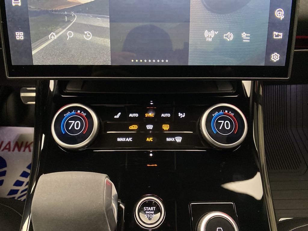Thumbnail: 2023 Land Rover Range Rover Sport - 18