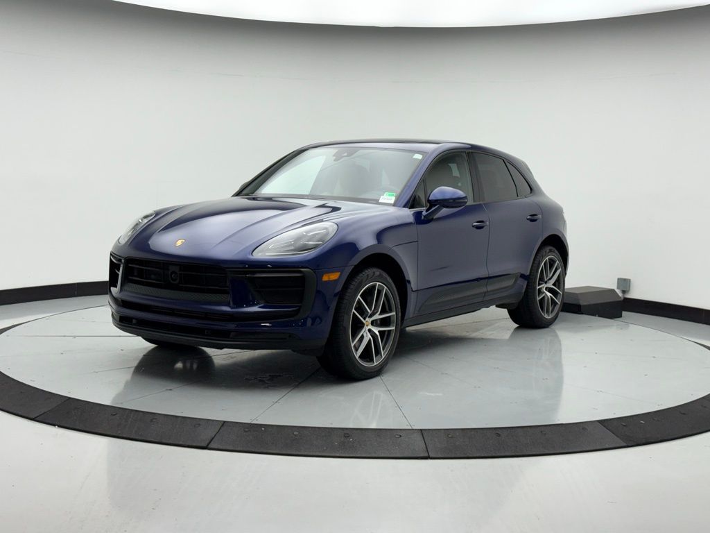 Thumbnail: 2025 Porsche Macan - 1