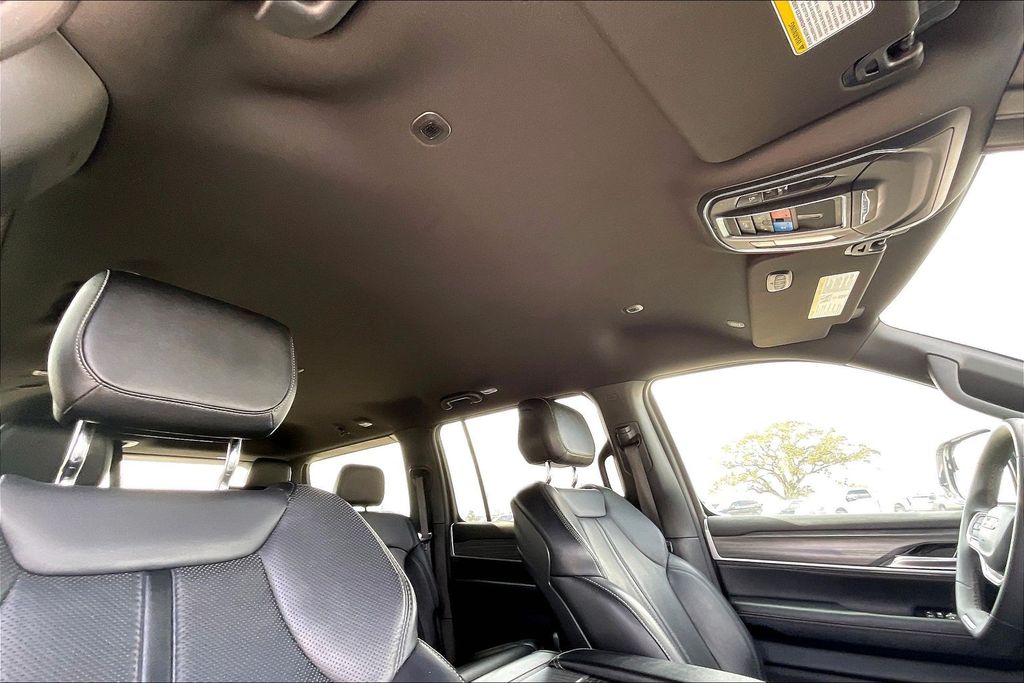 Used 2024 Jeep Wagoneer Series II 4D Sport Utility