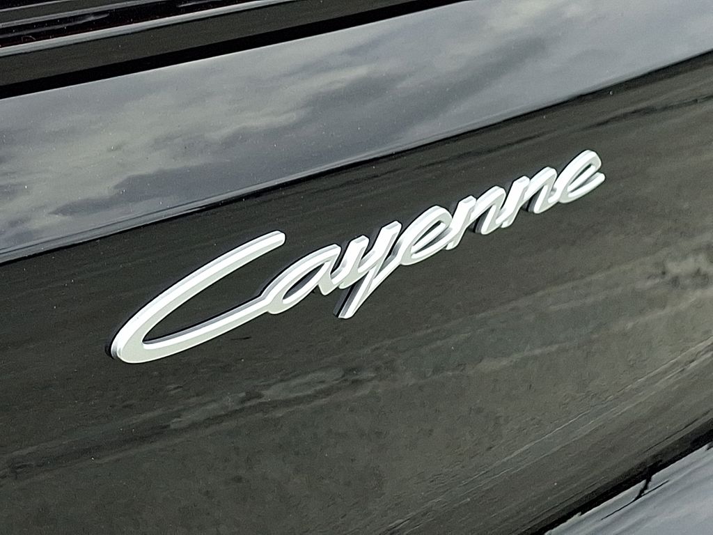 Thumbnail: 2026 Porsche Cayenne - 26