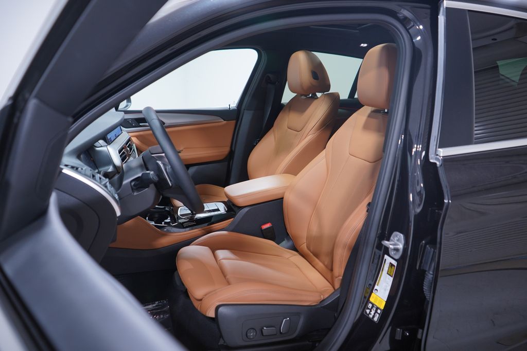 Thumbnail: 2024 BMW X4 - 7