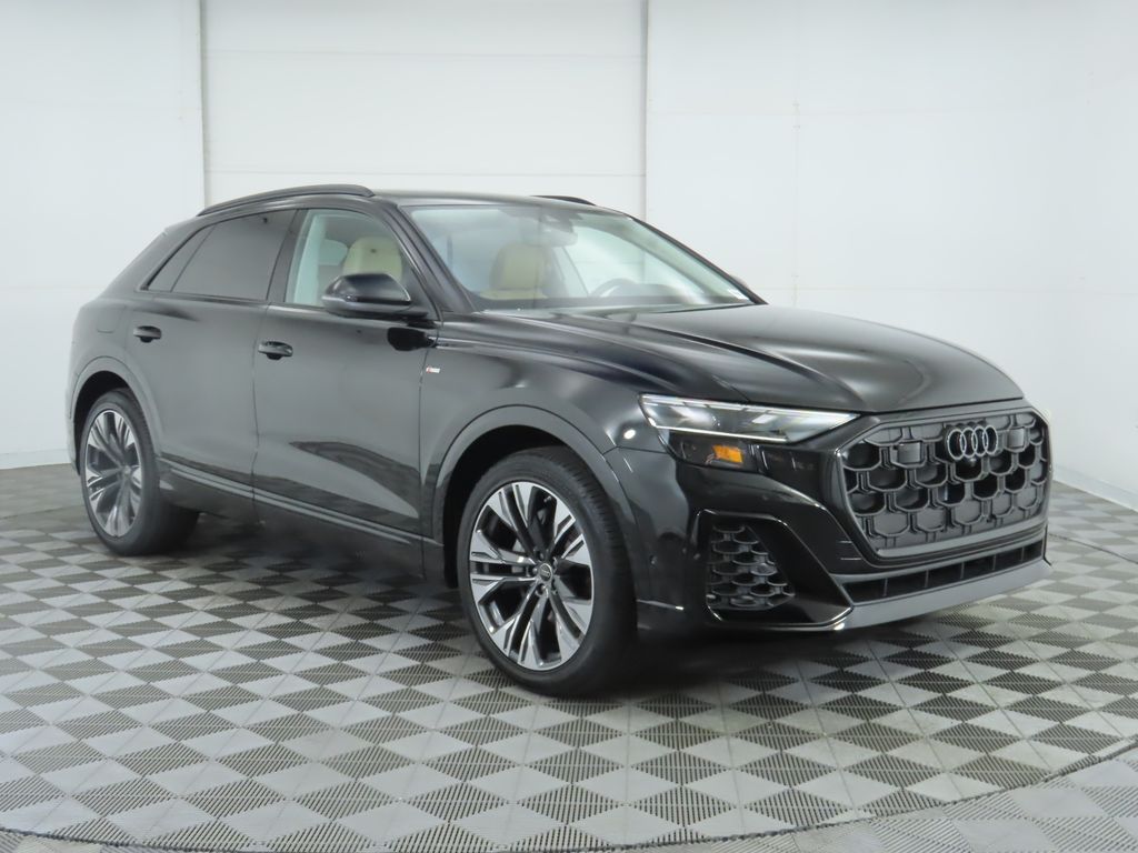Thumbnail: 2025 Audi Q8 - 3