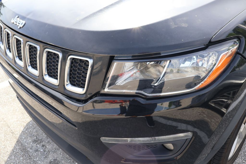 Thumbnail: 2020 Jeep Compass - 3