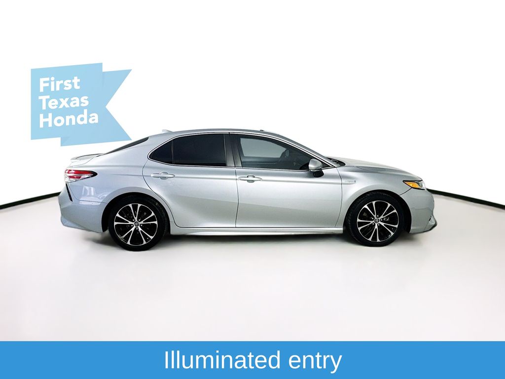 Used Car 2019 Toyota Camry Hybrid  Se For Sale Under $20,000 In Austin, Texas
