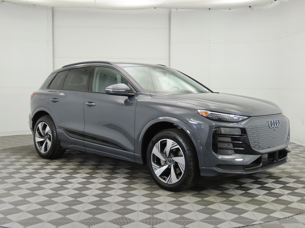 2025 Audi Q6 e-tron Premium 3