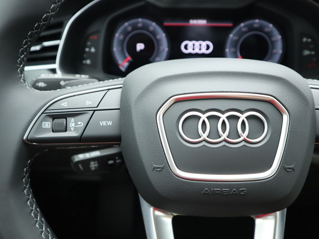 2025 Audi Q7 Premium Plus 11