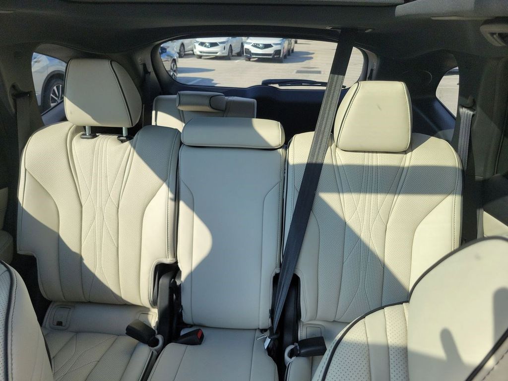 2026 Acura MDX SH-AWD A-Spec Advance photo 3