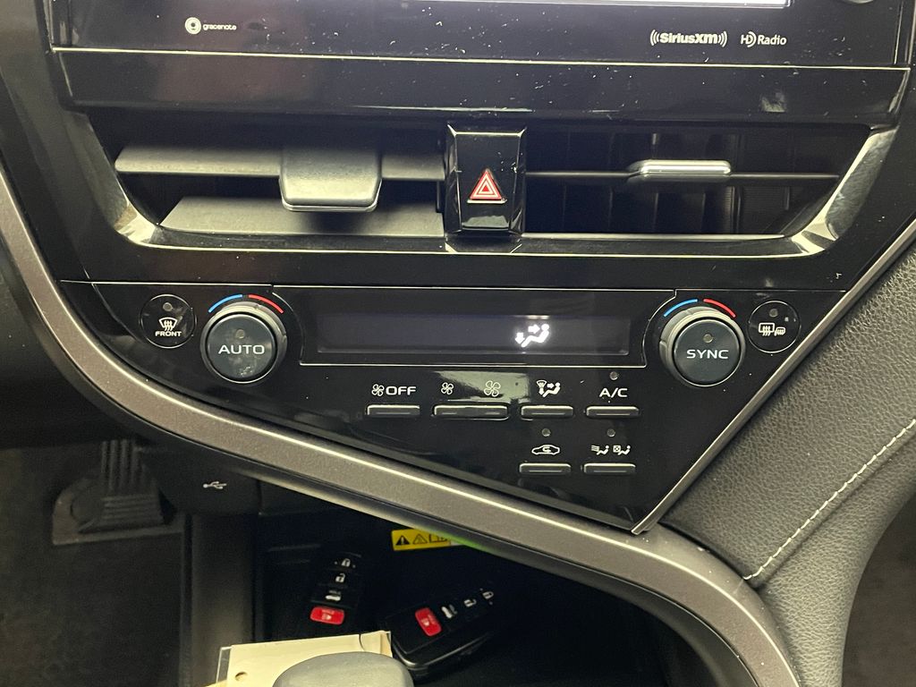 Thumbnail: 2023 Toyota Camry - 32