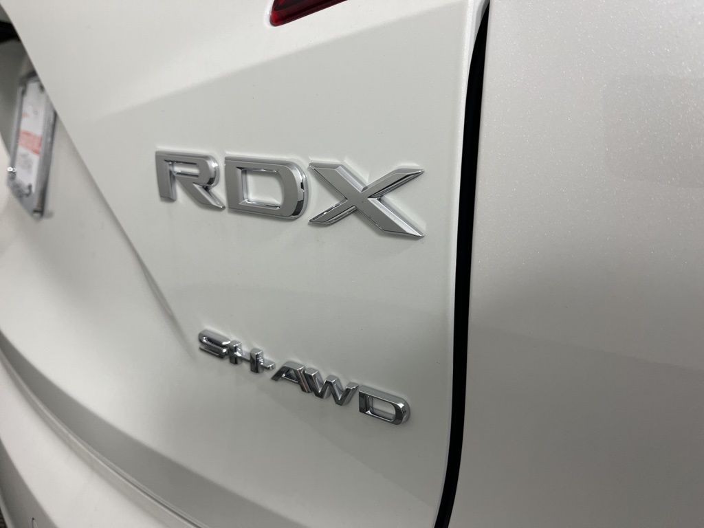 Thumbnail: 2026 Acura RDX - 18