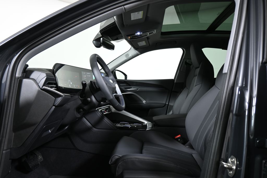 Thumbnail: 2025 Audi Q5 - 3