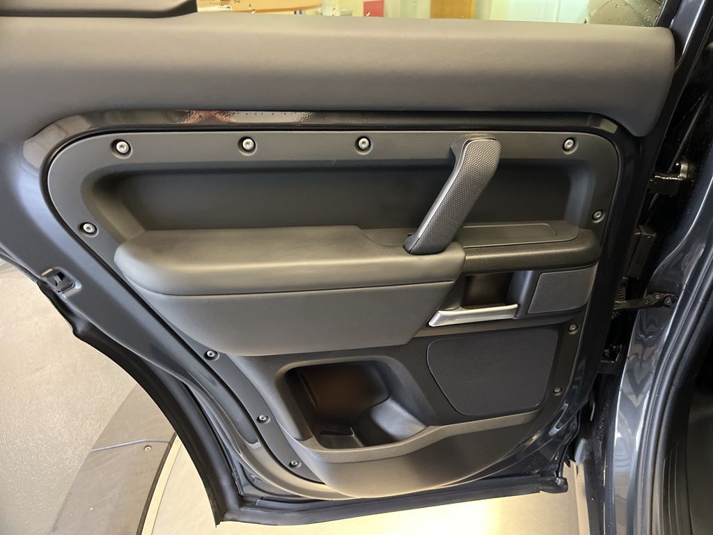 Thumbnail: 2025 Land Rover Defender - 22