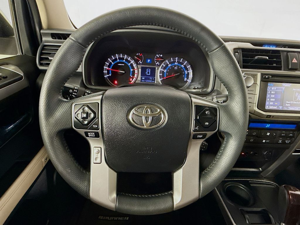 Thumbnail: 2016 Toyota 4Runner - 11
