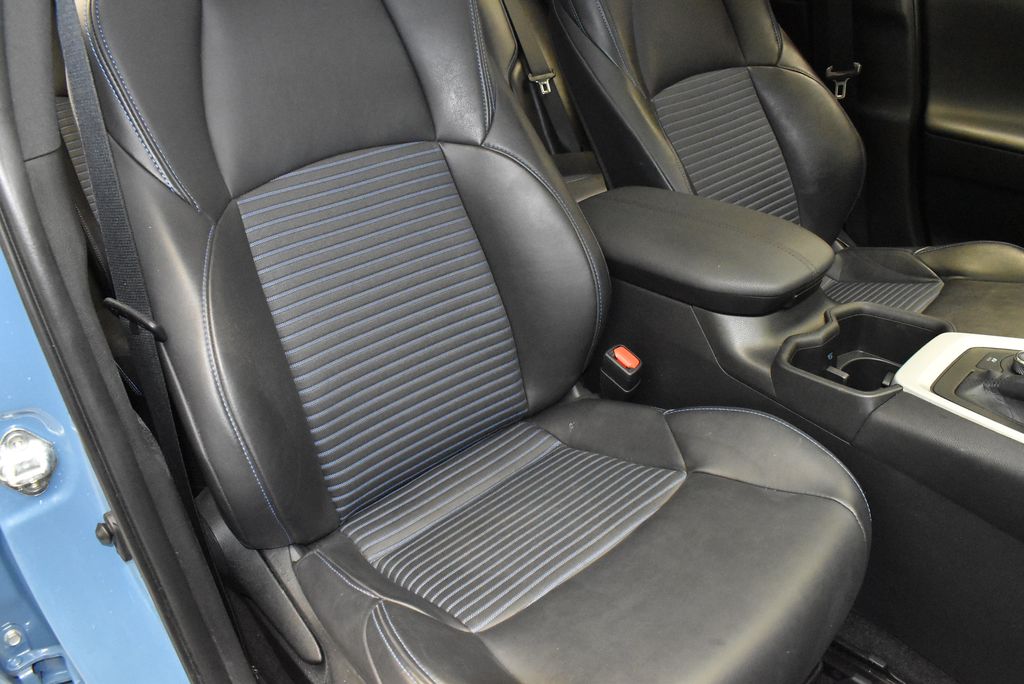 2022 Toyota RAV4 XSE 27