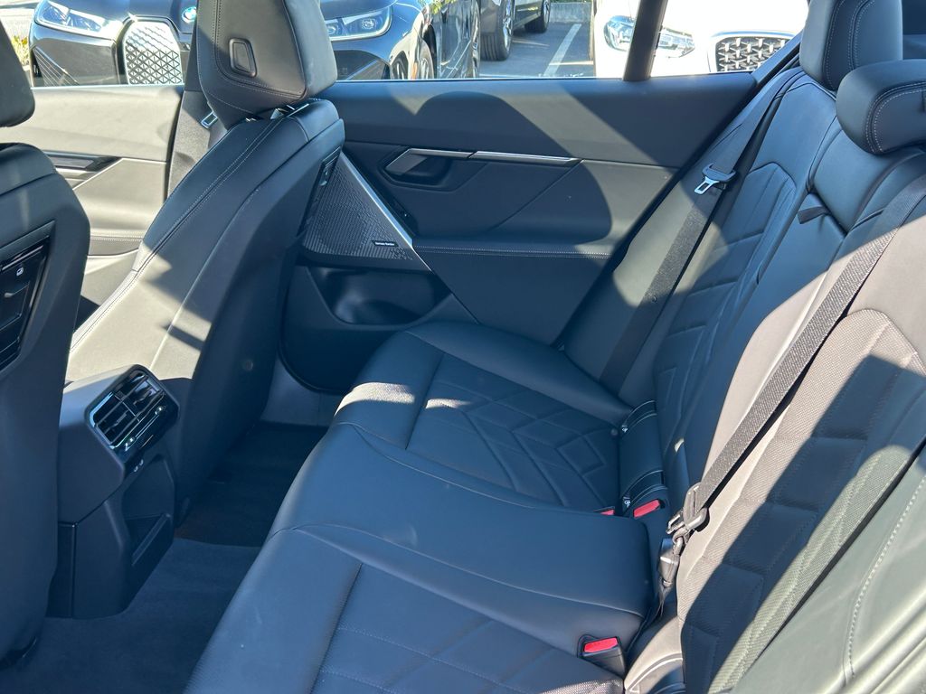 Thumbnail: 2025 BMW i5 - 30