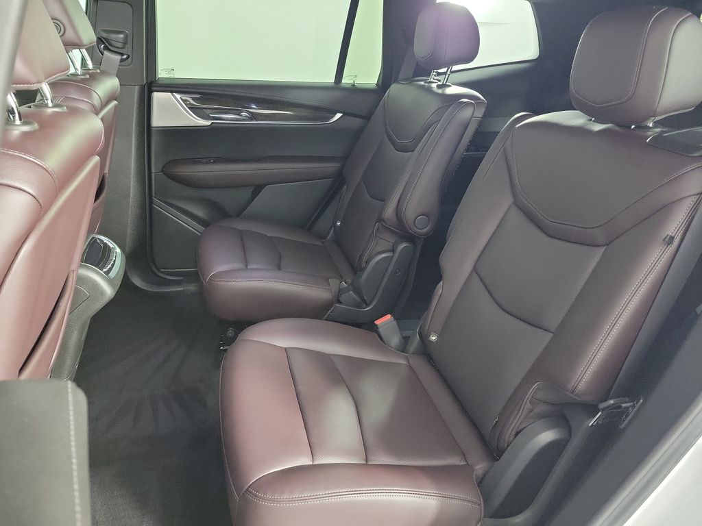 2024 Cadillac XT6 Premium Luxury - 11