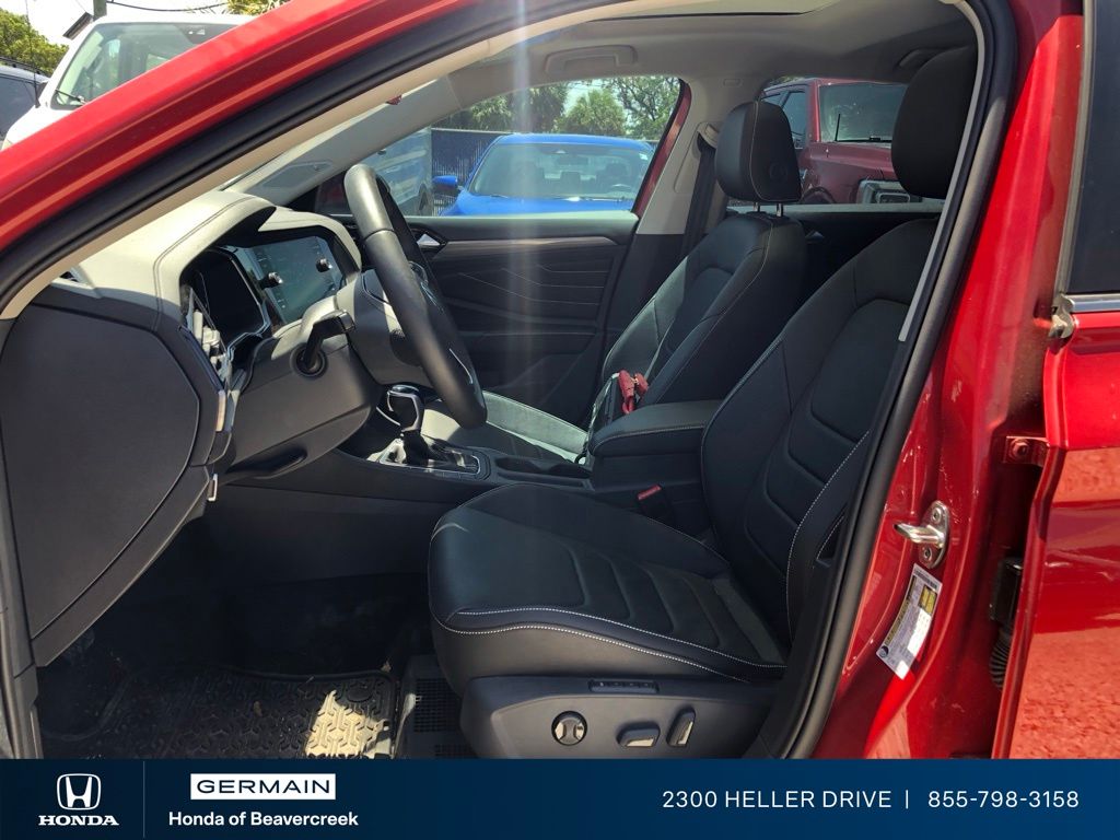 Used 2023 Red Volkswagen 1.5T SEL image 6