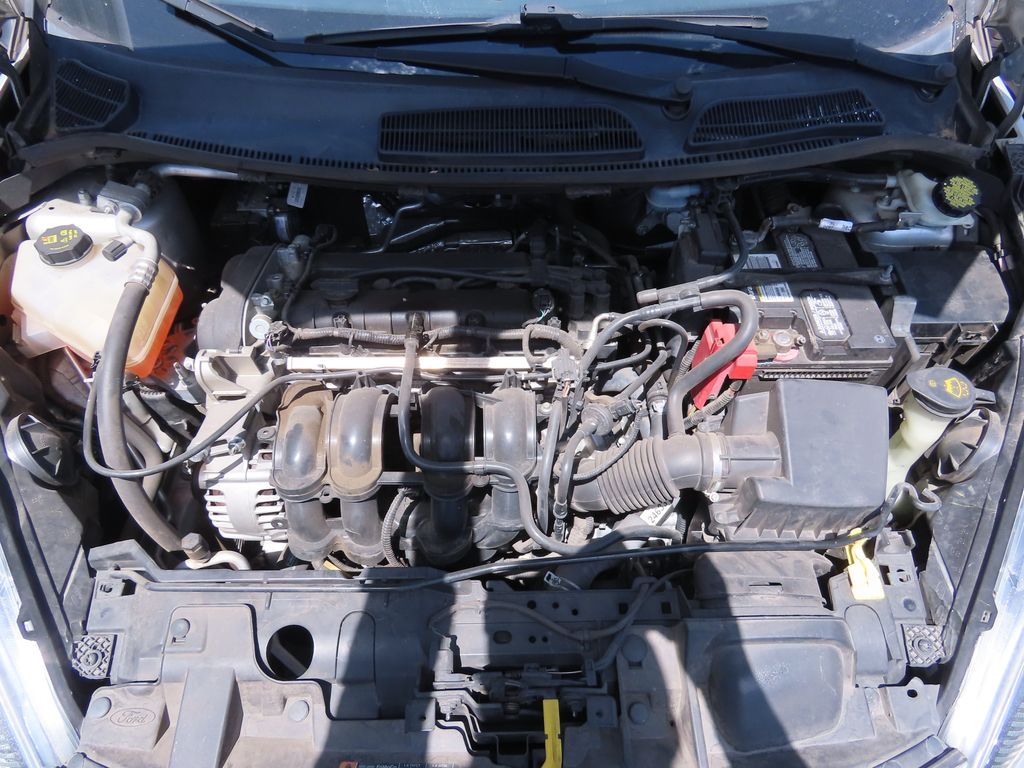 Thumbnail: 2014 Ford Fiesta - 13