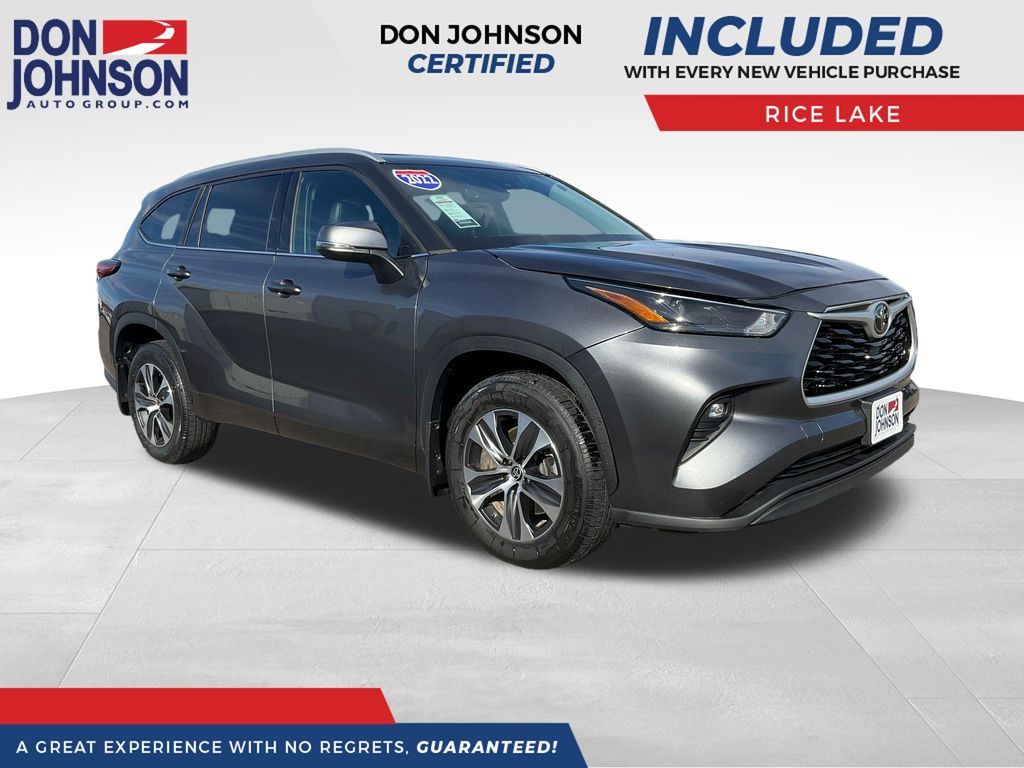 Gray 2022 Toyota Highlander XLE AWD SUV / Crossover All-Wheel Drive 8-Speed Automatic
