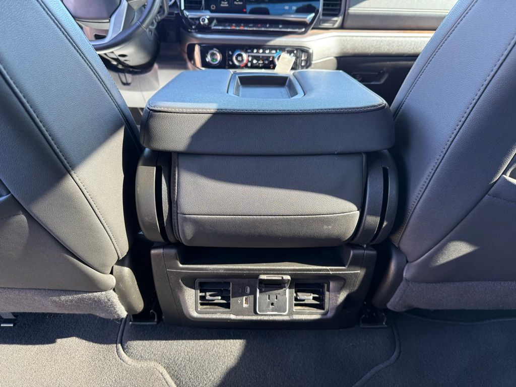 Thumbnail: 2024 GMC Sierra 1500 - 23