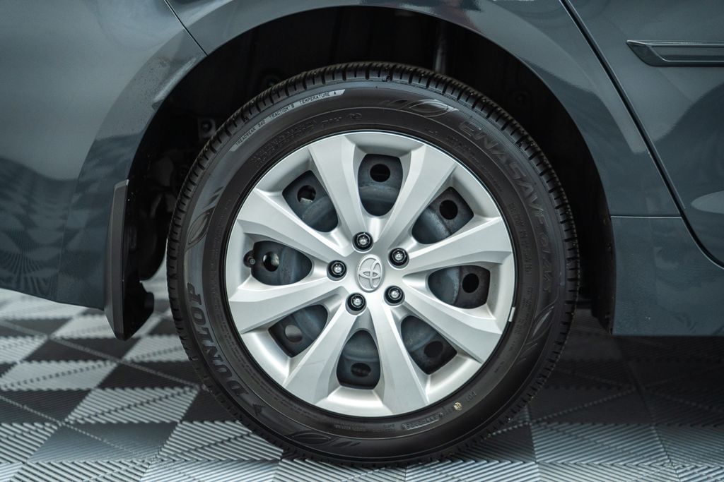 ToyotaCorolla Hybrid17