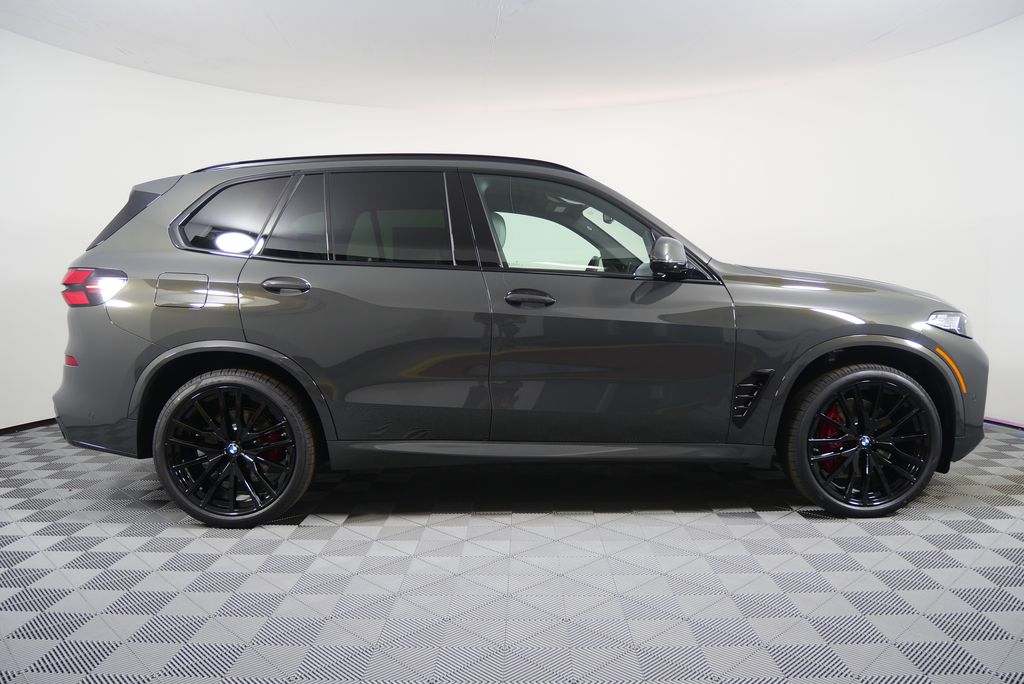 Thumbnail: 2026 BMW X5 - 2