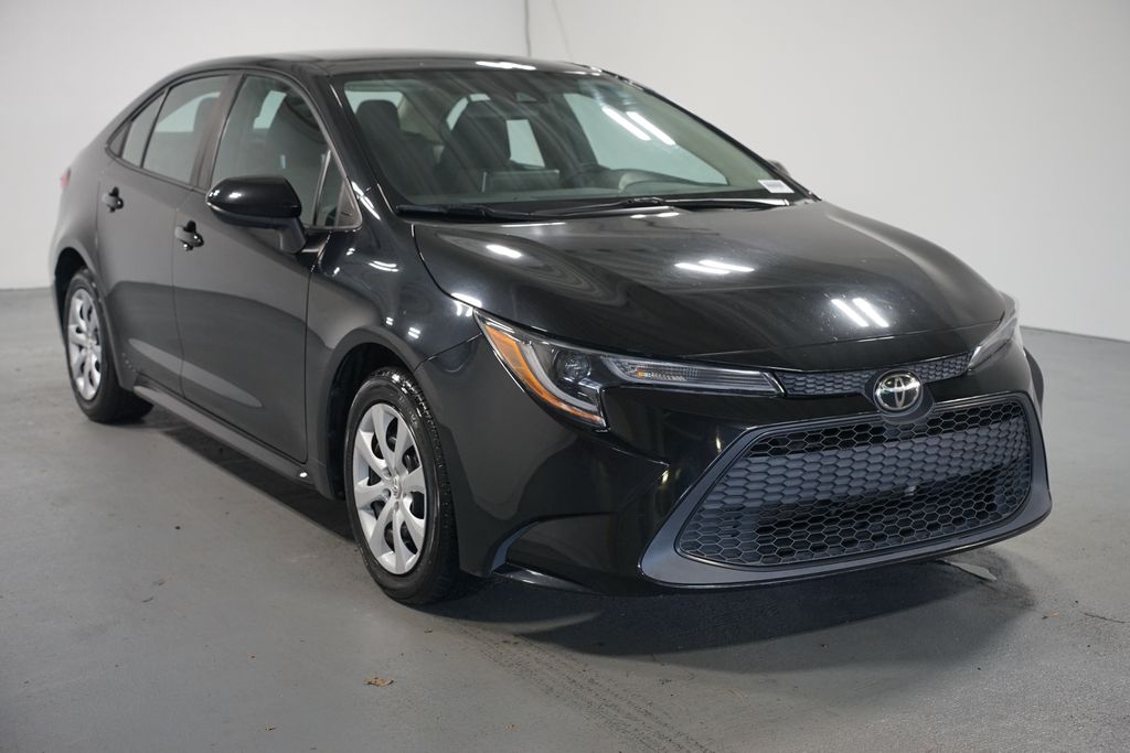Thumbnail: 2021 Toyota Corolla - 3