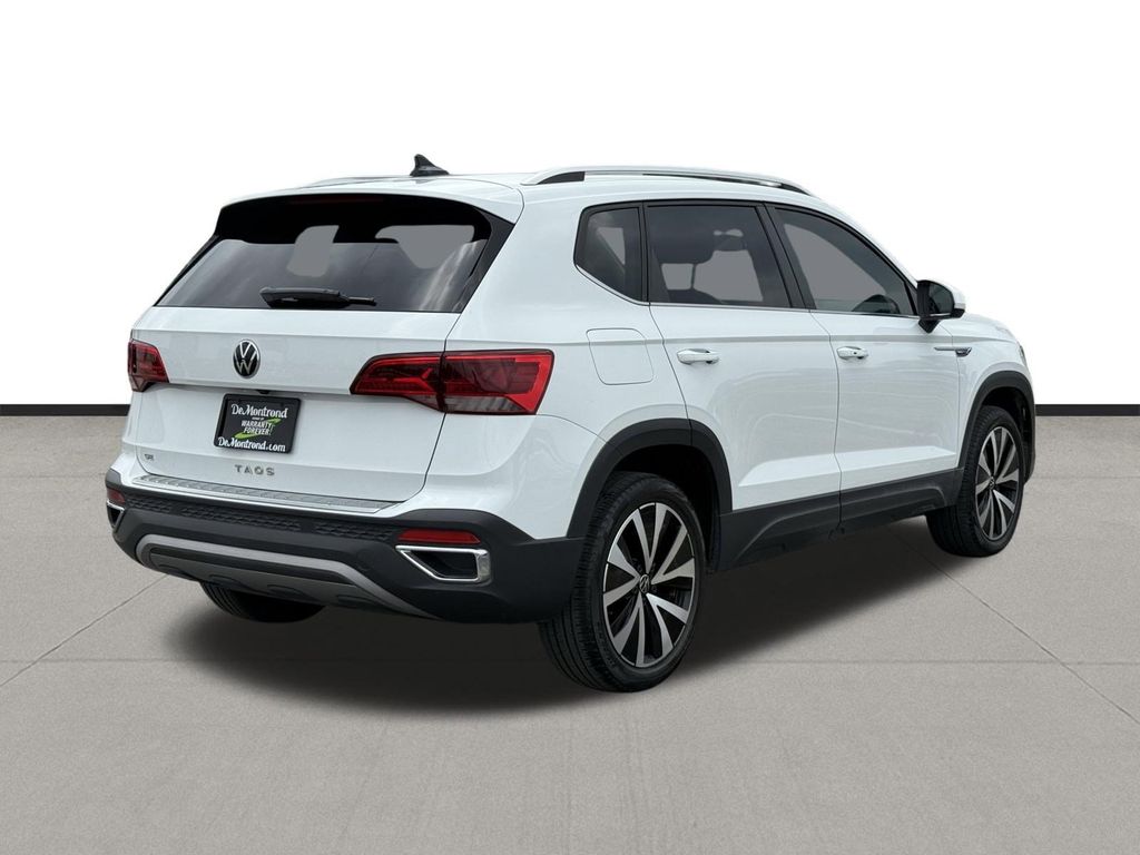 2022 Volkswagen Taos 1.5T SE  at DeMontrond Auto Country