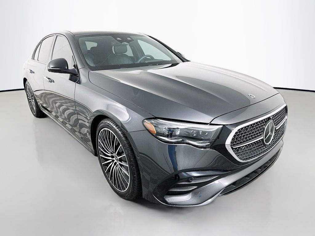Thumbnail: 2025 Mercedes-Benz E-Class - 3