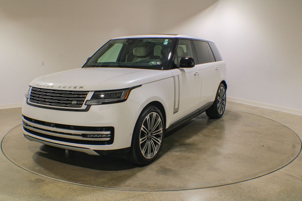 Icy White SV Bespoke Special Effect Gloss 2024 Land Rover Range Rover SUV / Crossover All-Wheel Drive 8-Speed Automatic