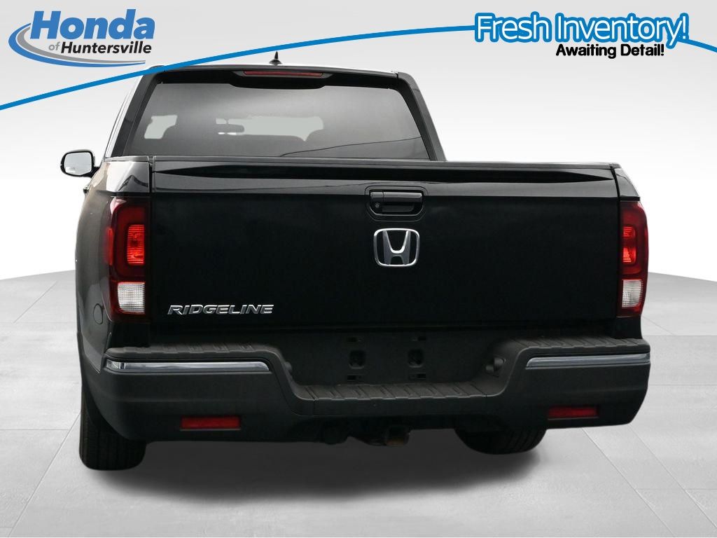 View vehicle photo 7