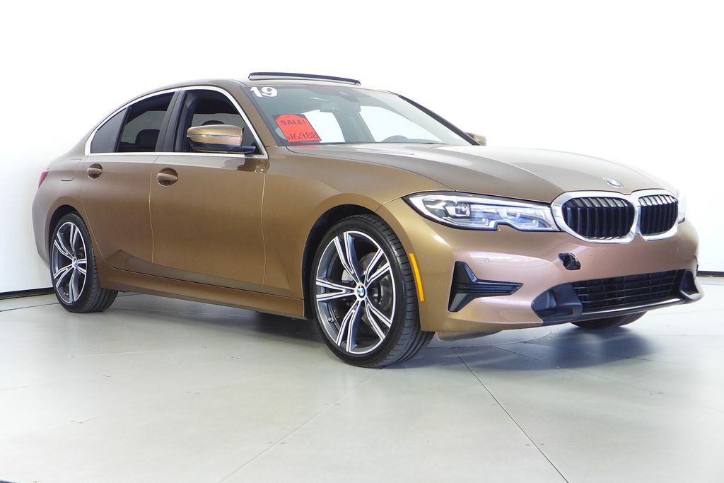 Thumbnail: 2019 BMW 3 Series - 4