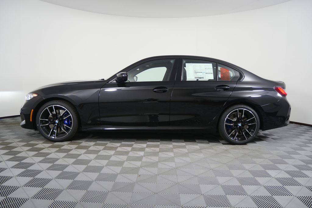 Thumbnail: 2026 BMW 3 Series - 6