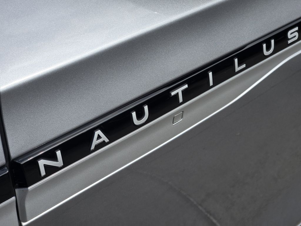 used 2024 Lincoln Nautilus car, priced at $47,494