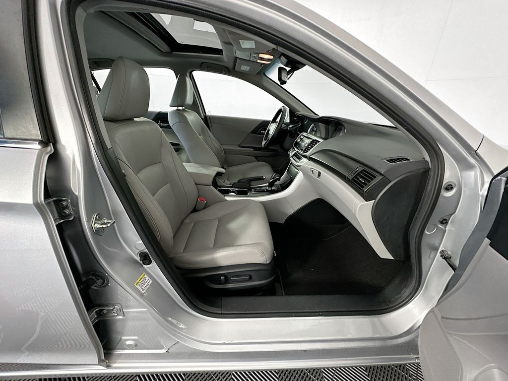 Thumbnail: 2013 Honda Accord - 29