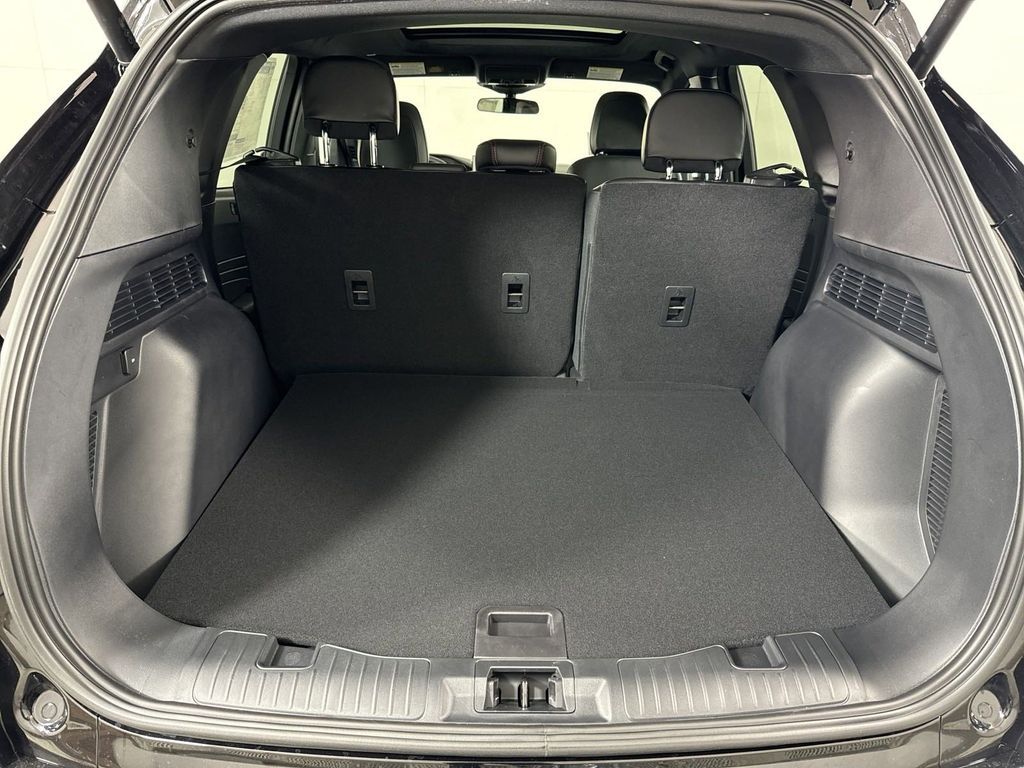 2024 Ford Escape ST-Line photo 16