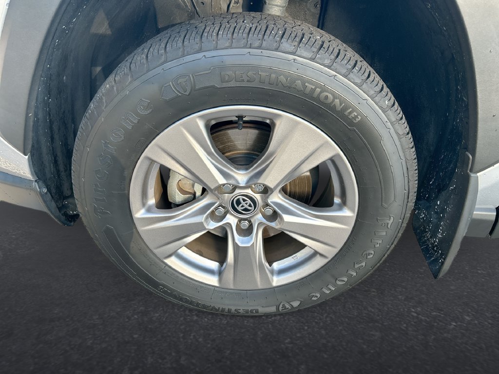 Thumbnail: 2024 Toyota RAV4 - 10